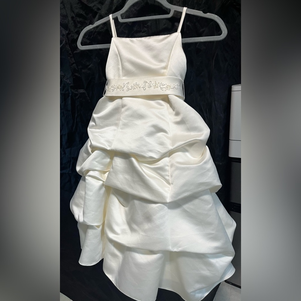 Flower girl dresses, size 18 months and 4. Ivory. Clean. Worn once.